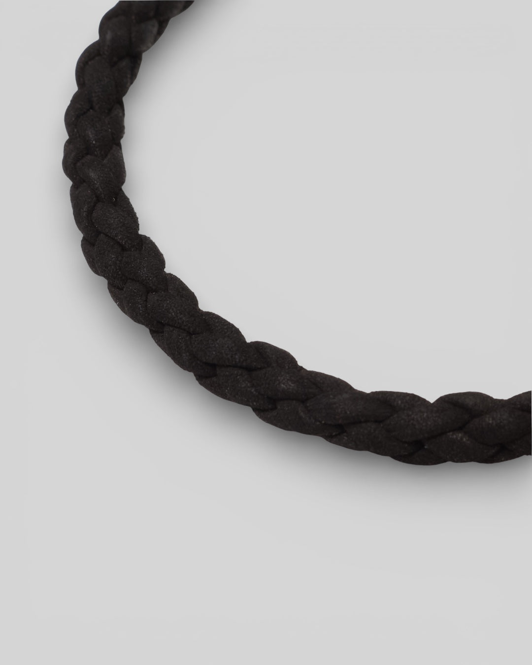 HAND WOVEN BRACELET M