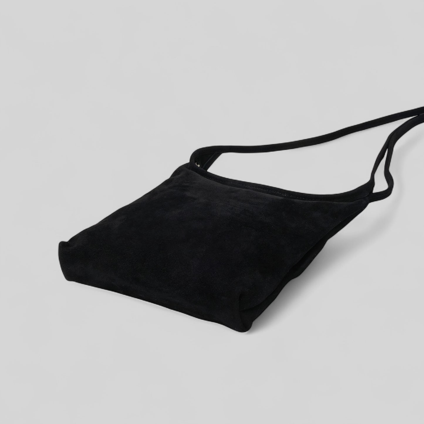SHOULDER BAG M