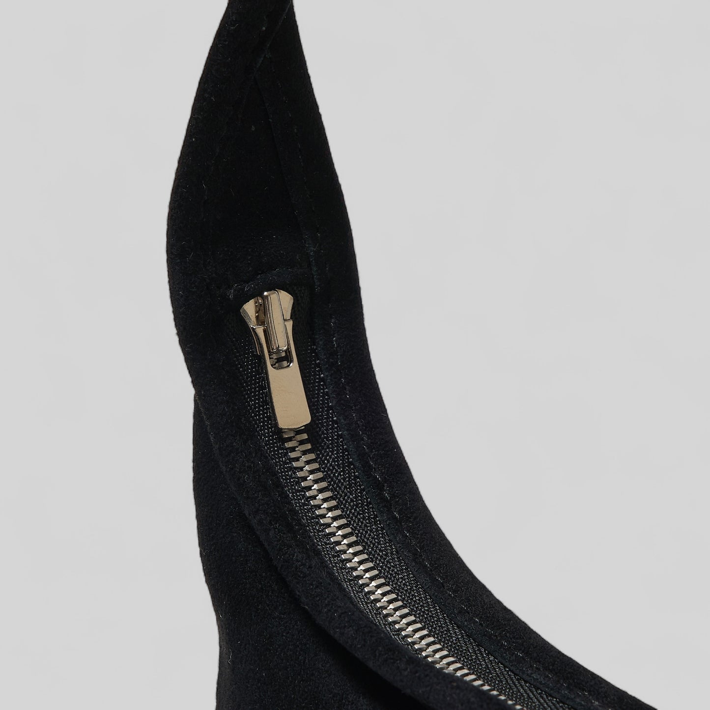 SHOULDER BAG M