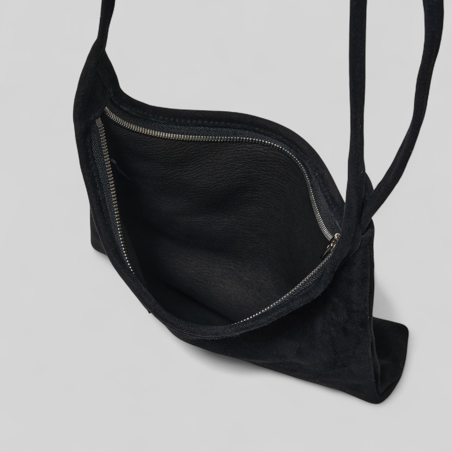 SHOULDER BAG M