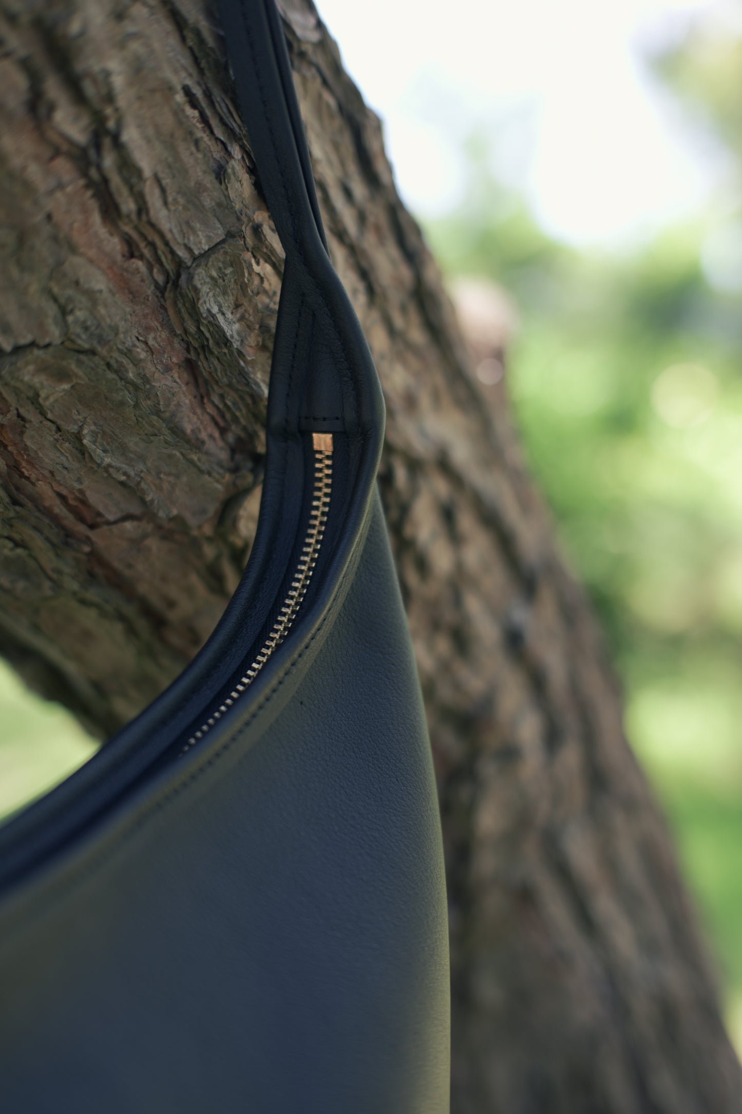 DAY SHOULDER