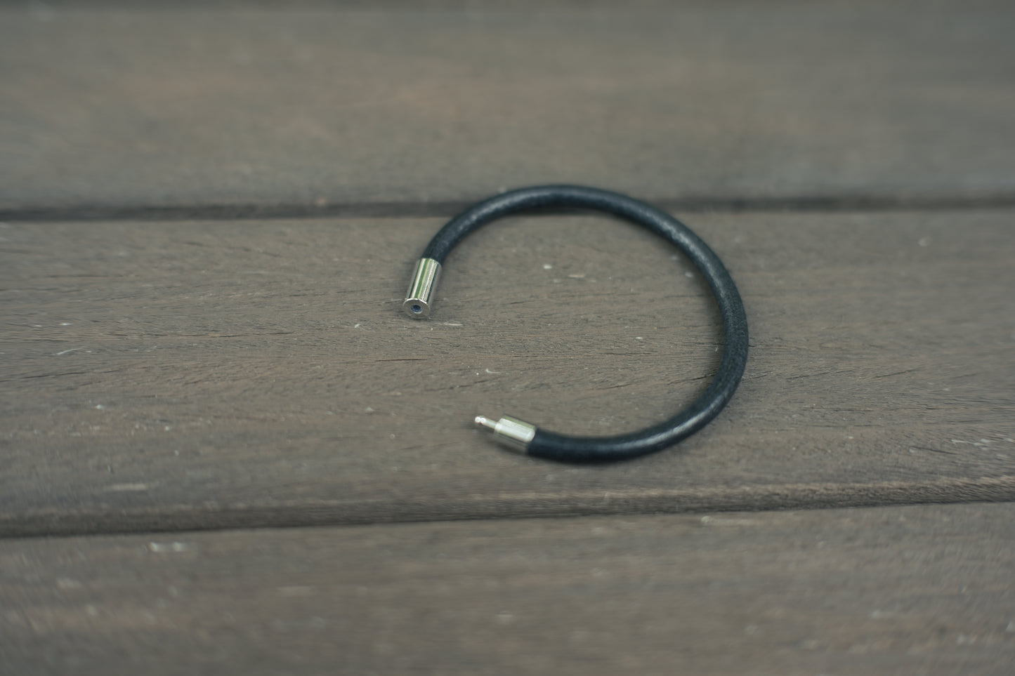 LEATHER BRACELET S