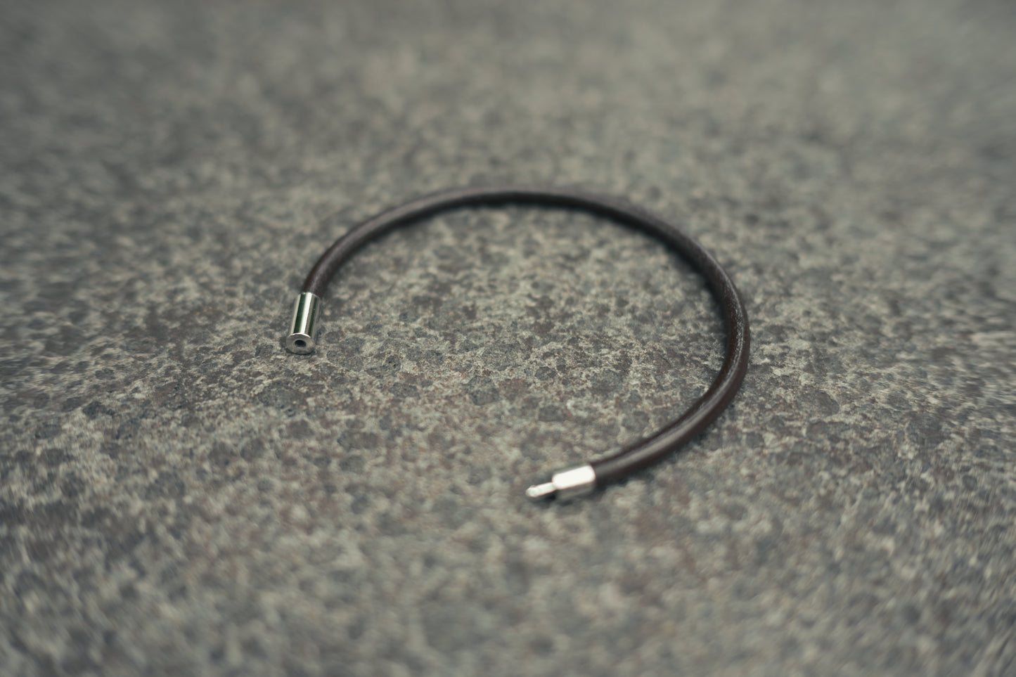 LEATHER BRACELET M