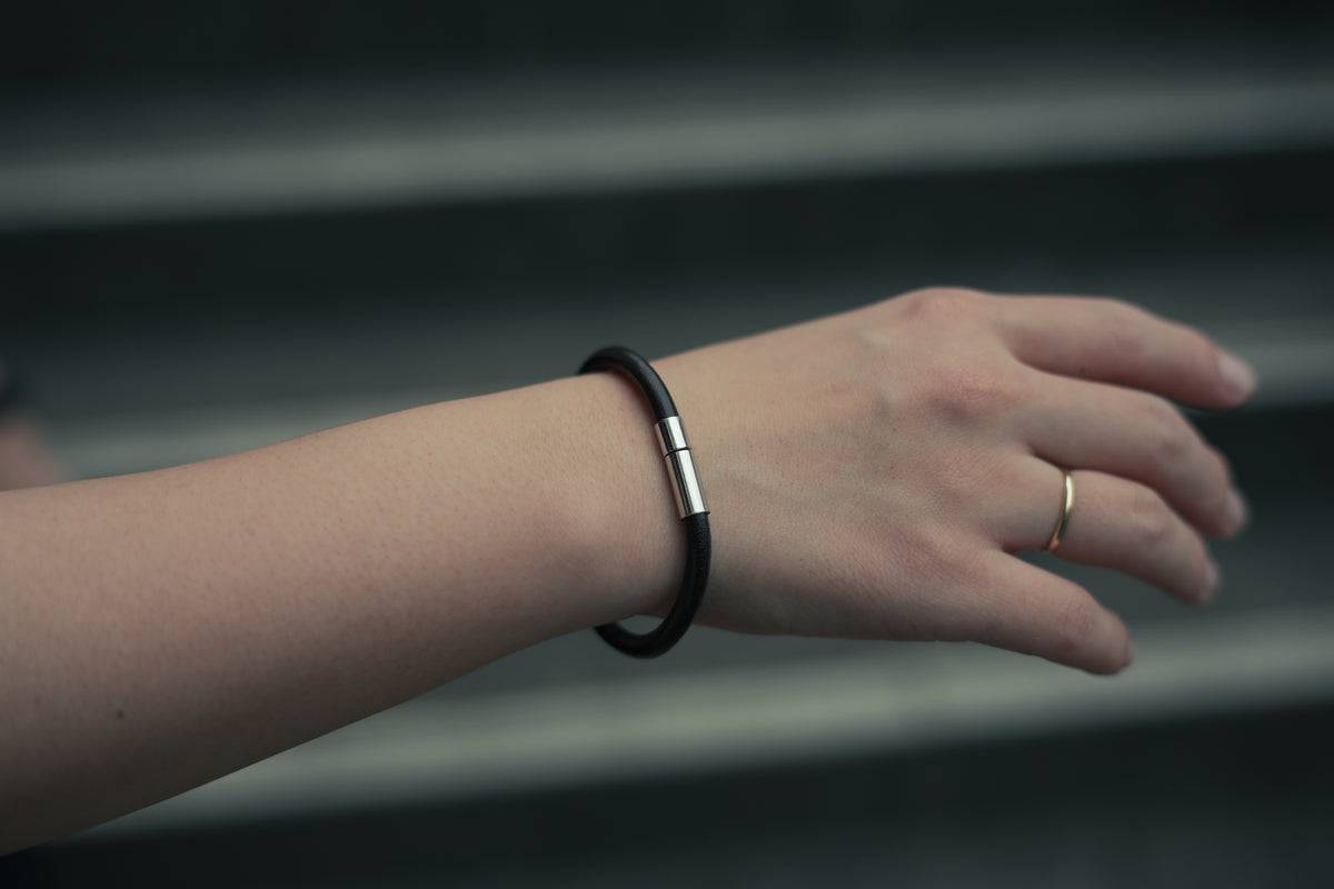 LEATHER BRACELET M