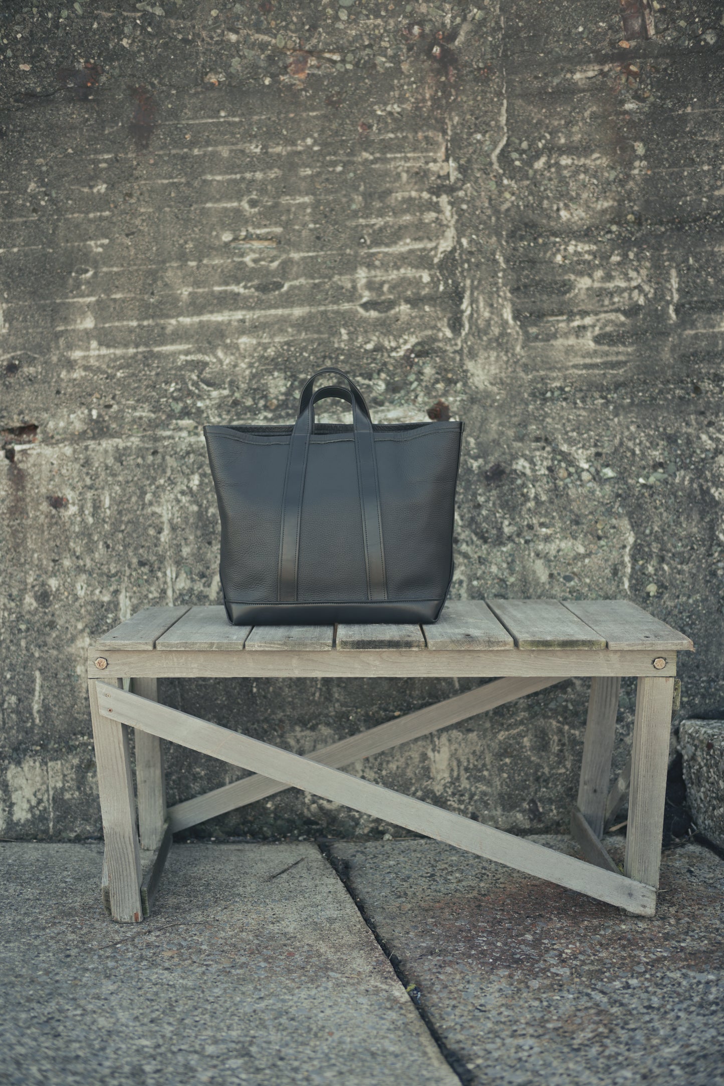 DAY TOTE M