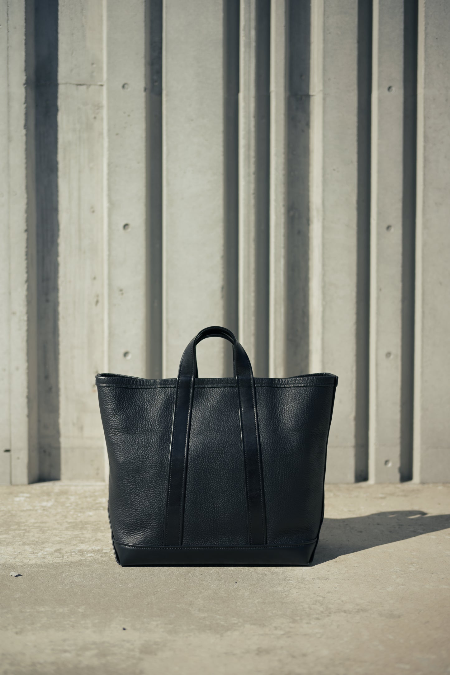 DAY TOTE M