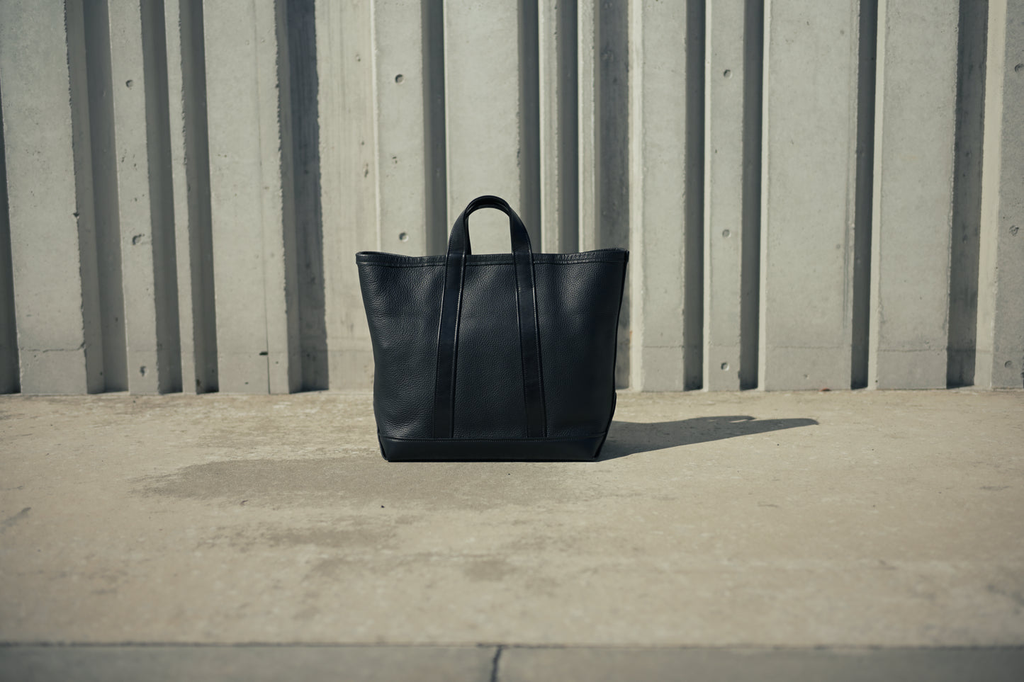DAY TOTE M