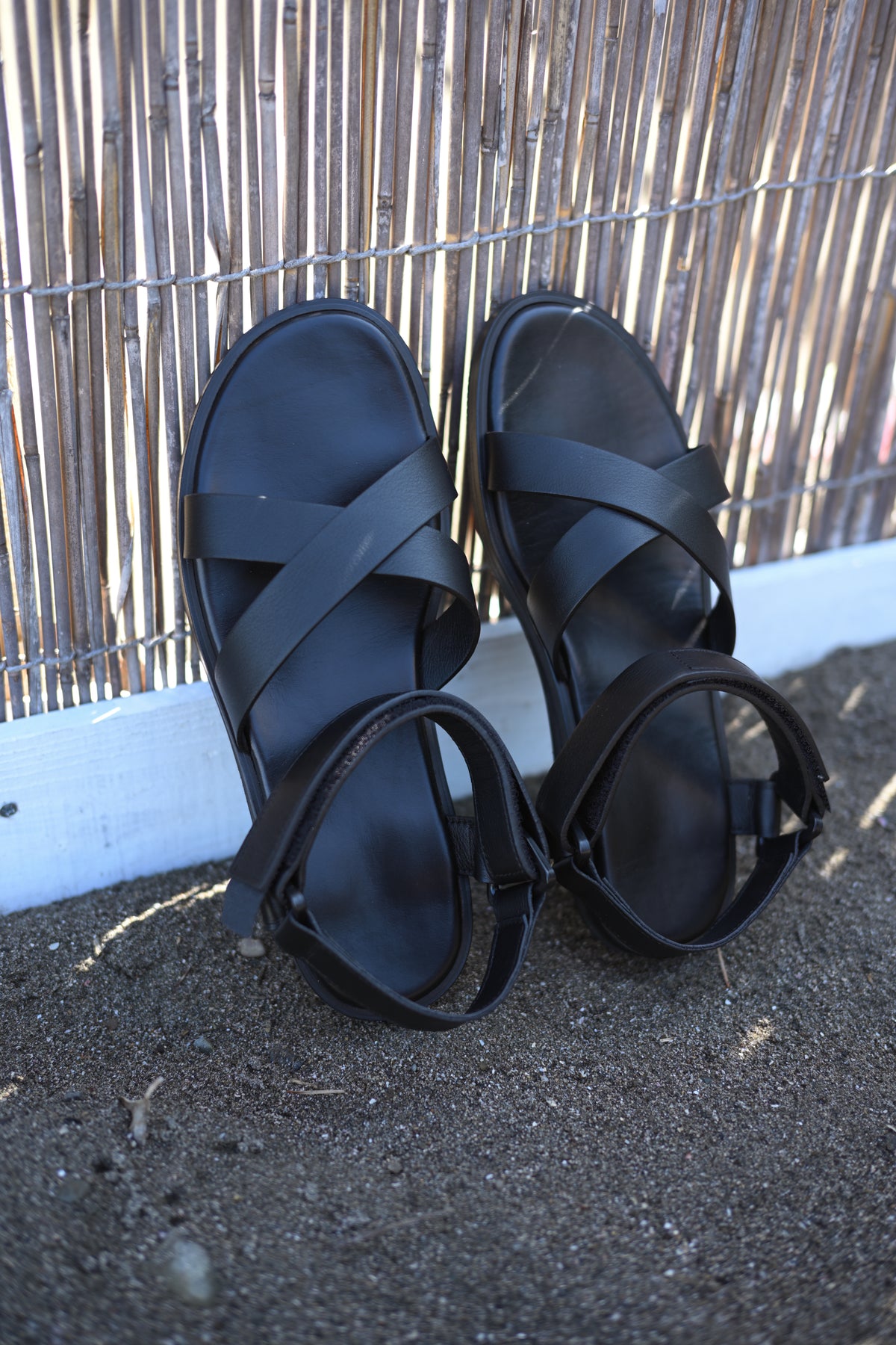 ARNEST SANDALS